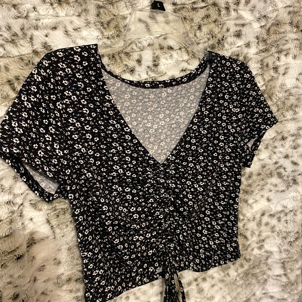 flower adjustable cropped tee